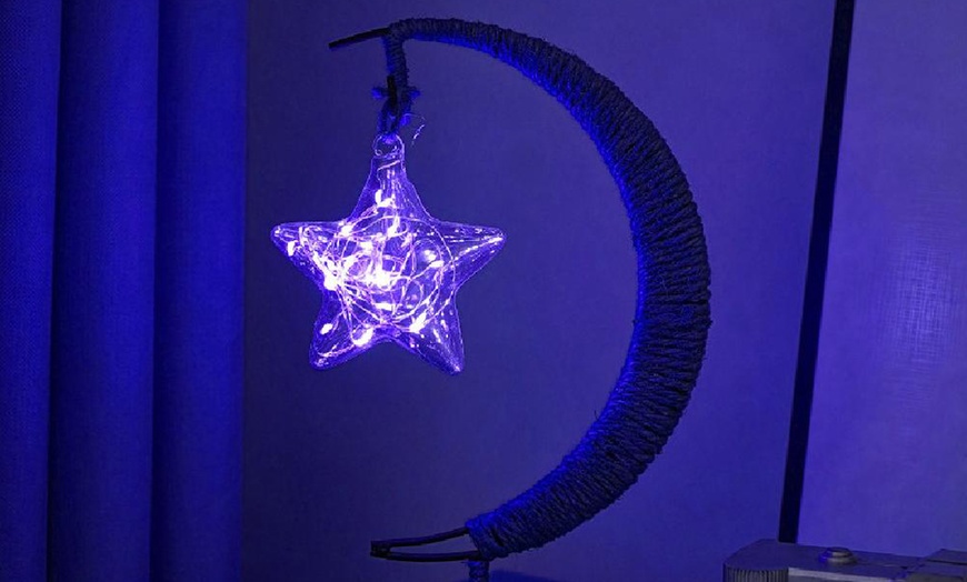 Image 23: LED Half-Moon Rattan Ball Lamp