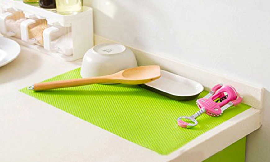 Image 4: Fridge Freshness Silicone Mats