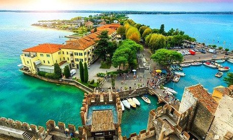 Gardone Riviera: soggiorno in camera doppia Standard con colazione e aperitivo per 2 persone all'Atelier Hotel Design