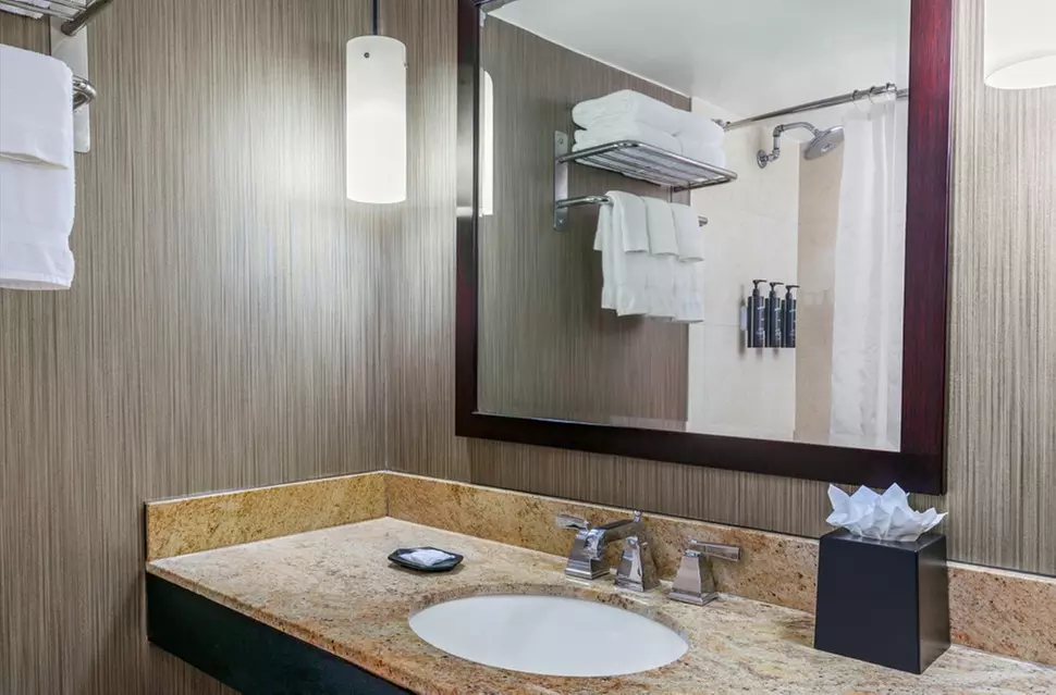 4-Star Hotel Stay in Downtown Atlanta with Pool and Dining Options