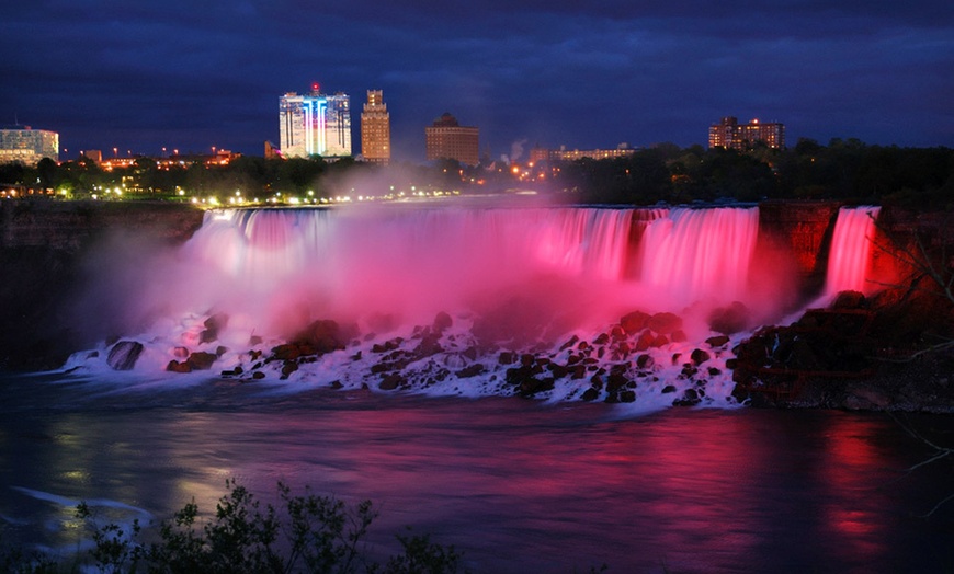 The Oakes Hotel Overlooking the Falls in - Niagara Falls, ON, CA ...