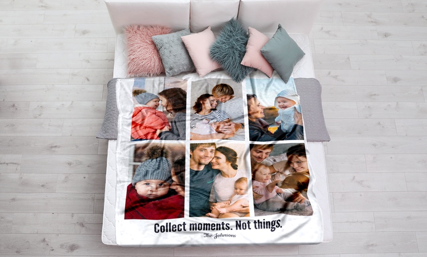 Image 7: Personalised Photo Blanket