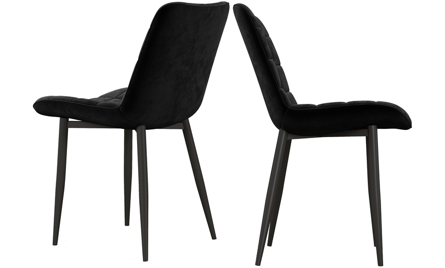 Image 20: Lot de 2 ou 4 chaises en velours "Sachari" de Doosense