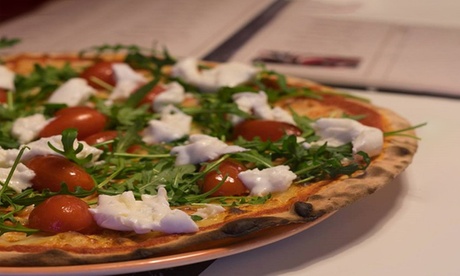 Menu pizza e birra per 2 o 4 persone da Al Tropical (sconto fino a 45%)