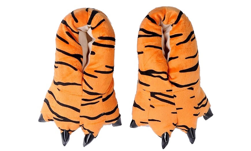 Image 3: Winter Warm Paw Slippers