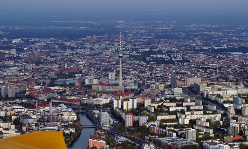 Image 10: Rundflug über Berlin/Brandenburg