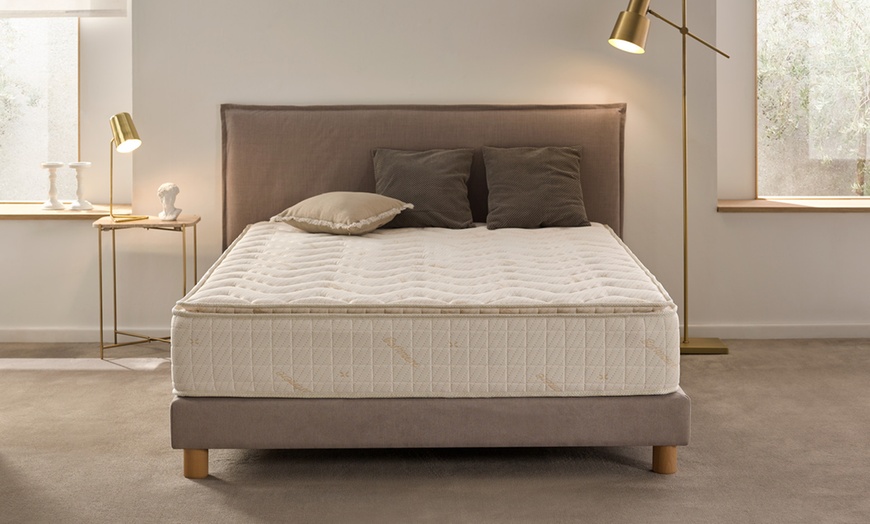 Image 2: Matelas Grand Premier Topper 