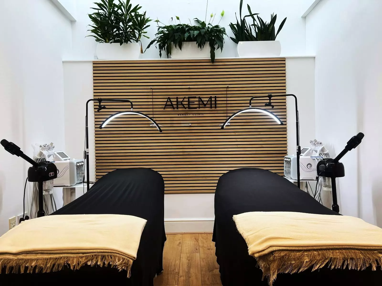 Up to 60% Off on Facials & Couples Facials at Akemi Beauty