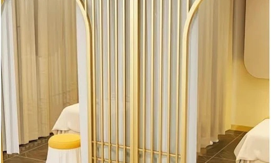 Image 2: Indulge in Solo or Together with 60 & 90‑Min Massage Escapes