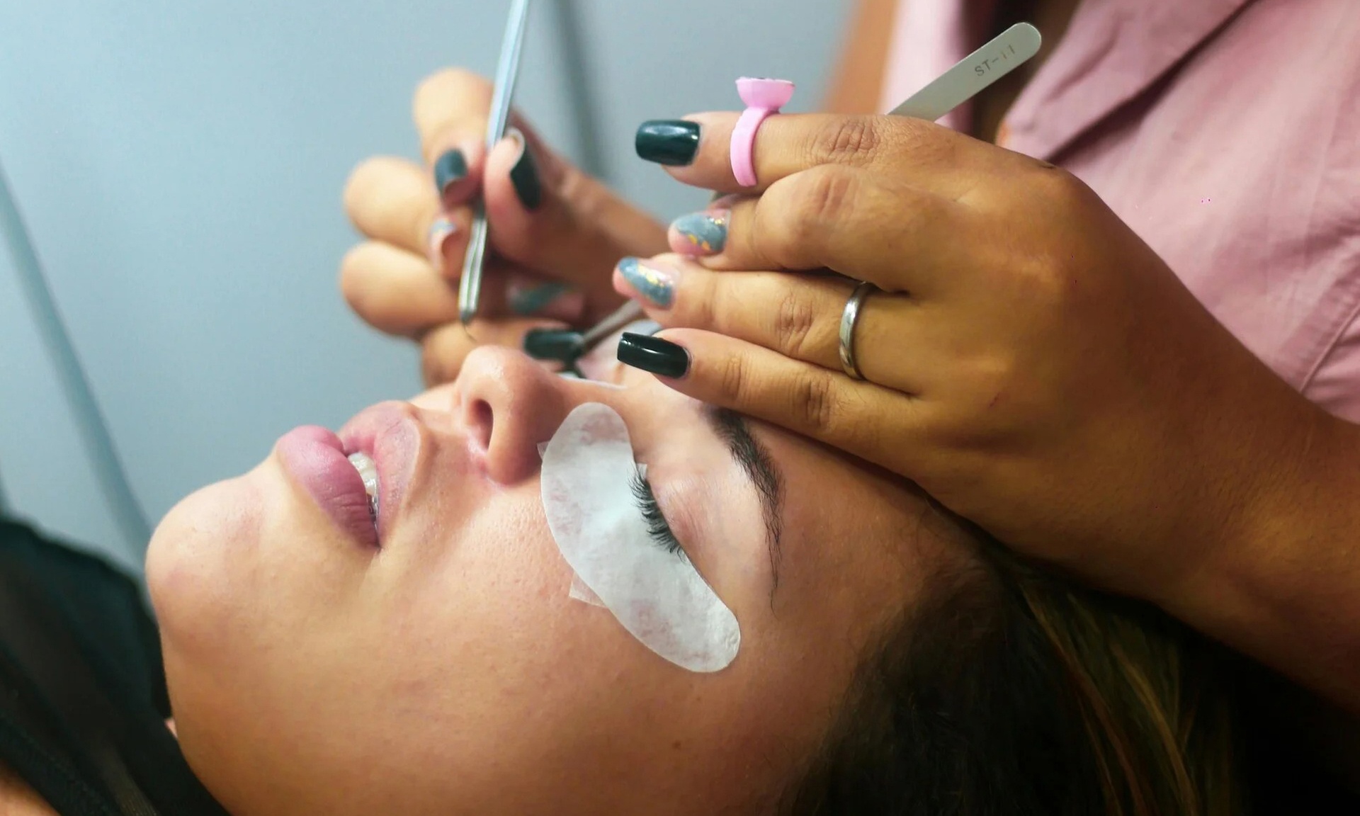 Laat je ogen stralen met luxe wimperextensions