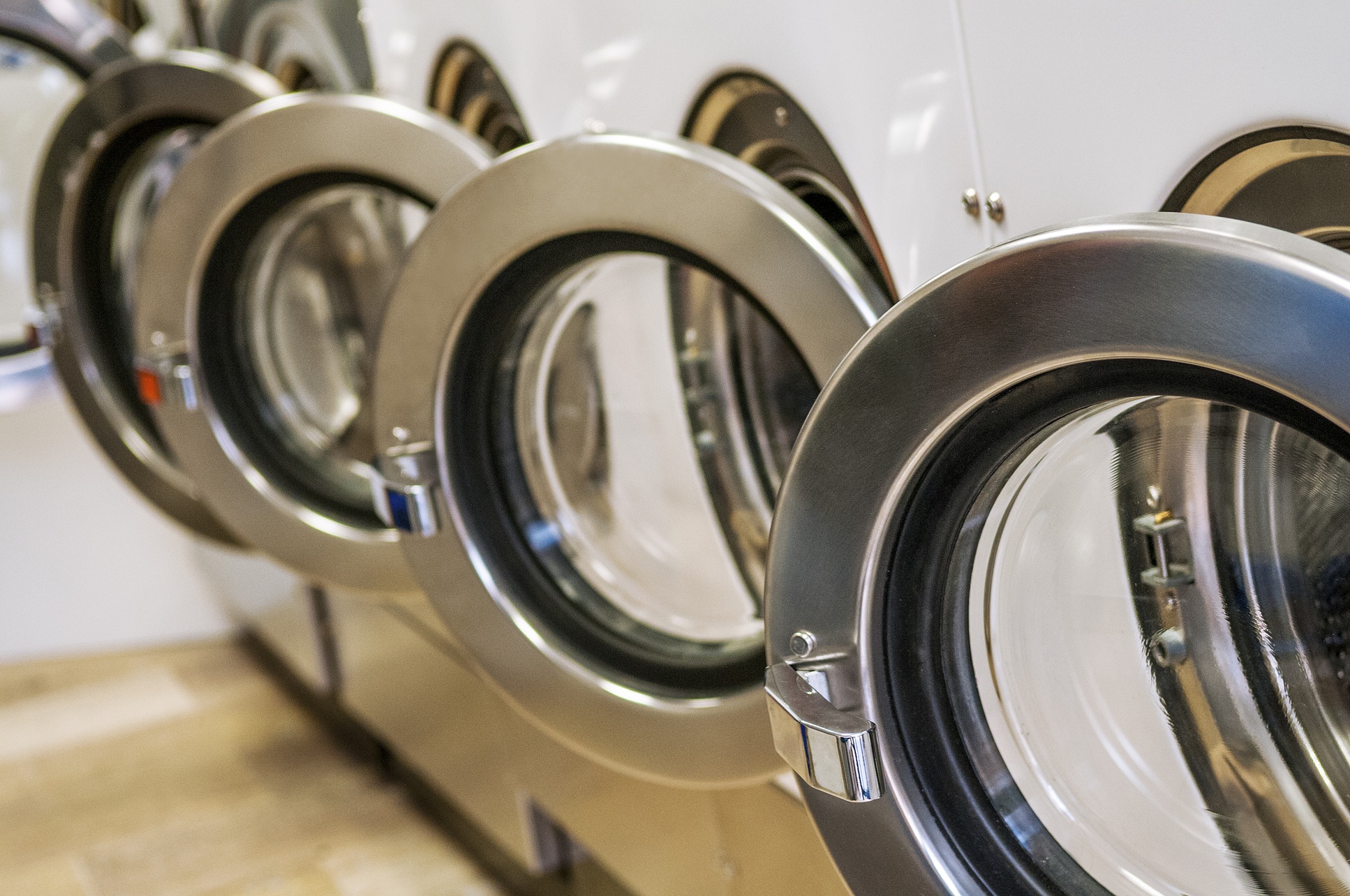 Hassle-Free Laundry: Wash & Dry for Up to 40, 100 Pounds or 5 Bags