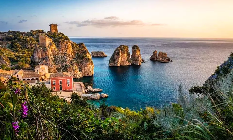 ✈ Sicily Road Trip with Flights, Car & Stay