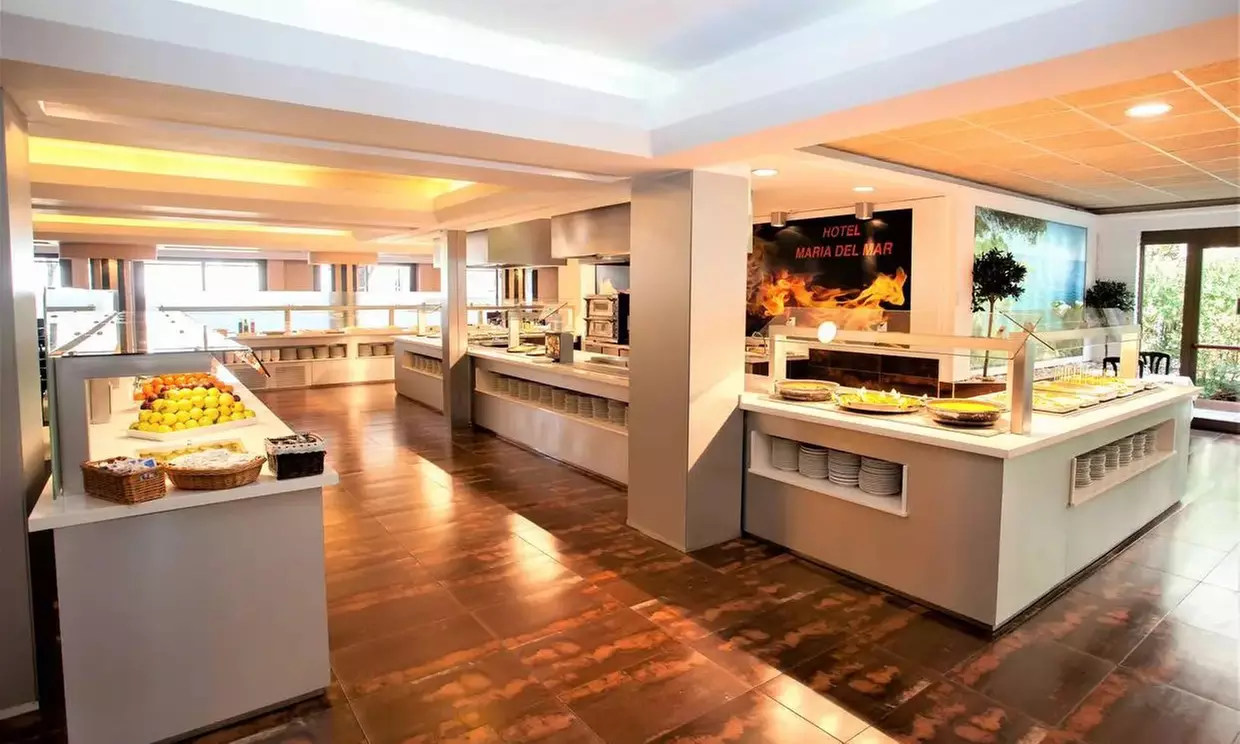 Lloret de Mar : chambre standard en demi-pension ou pension complète