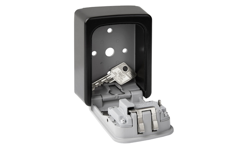 Image 7: Wall-Mounted Key Safe