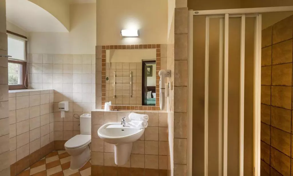 Niederschlesien: Doppelzimmer mit Halbpension auf dem Schloss