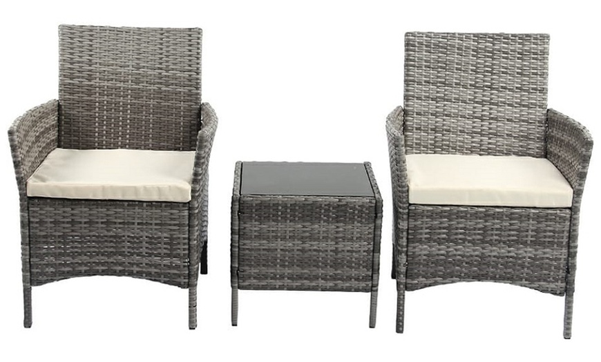 Image 2: Three-Piece Rattan-Effect Furniture Set