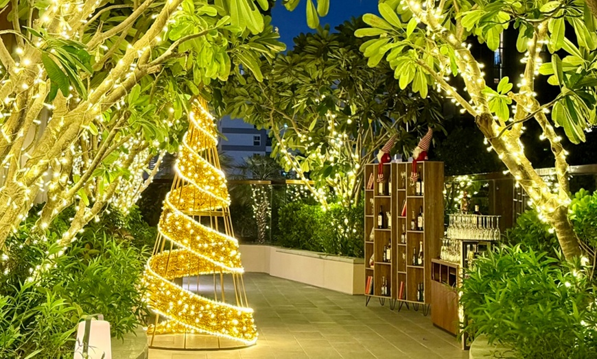 Image 3: New Year's Eve Gala Dinner w/ Soft Beverages: For a Child or Adults