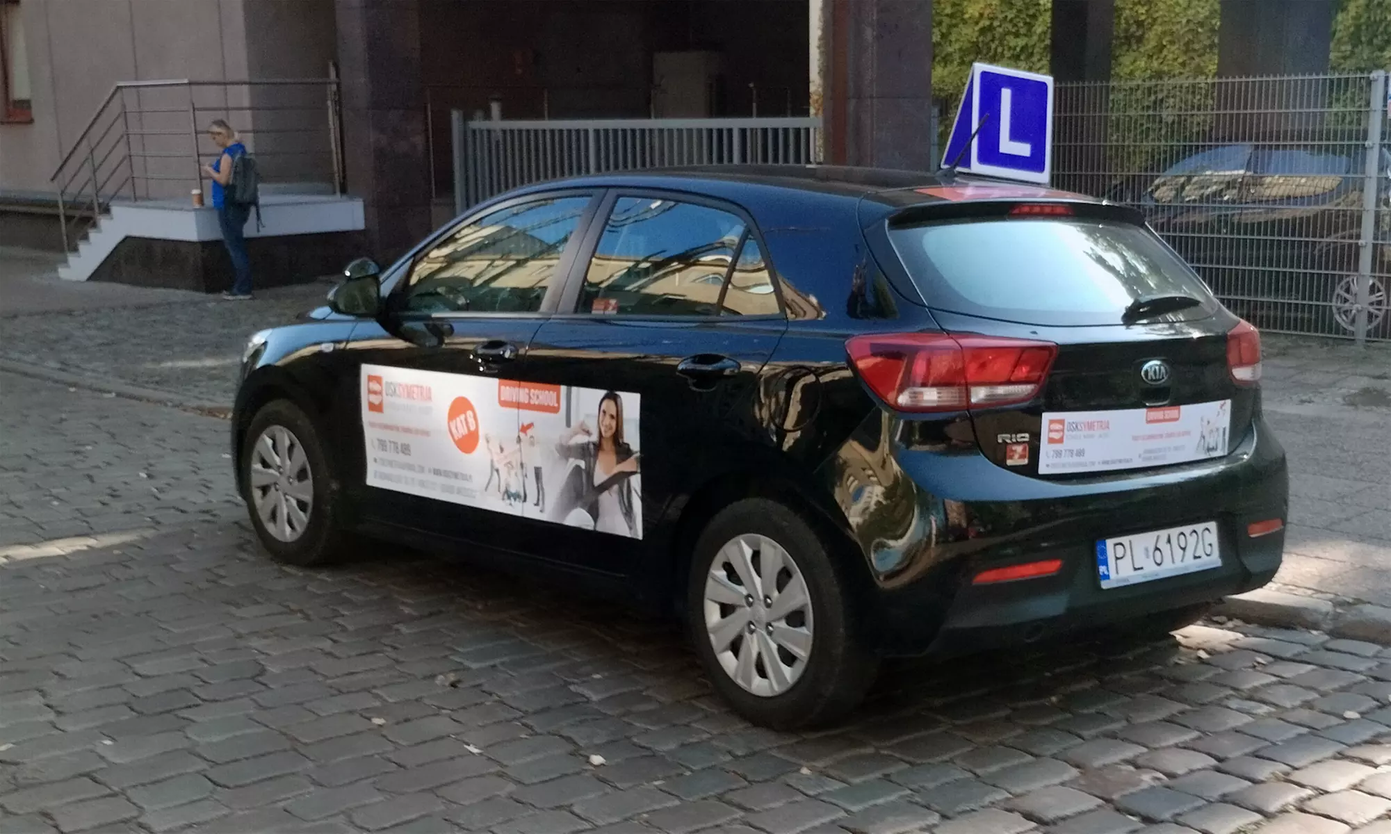 Prawo jazdy kat. B w języku polskim lub angielskim