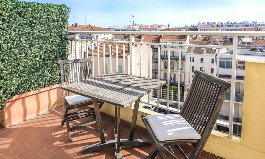 Image 5: Cannes : Chambre double avec petit-déjeuner