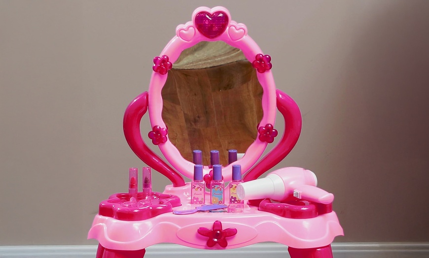 Image 4: Kids Dressing Tables for 3-6 years