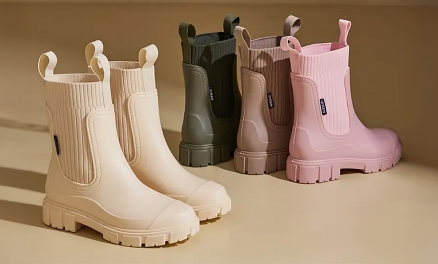 Image 3: Women's Chelsea Rain Boots