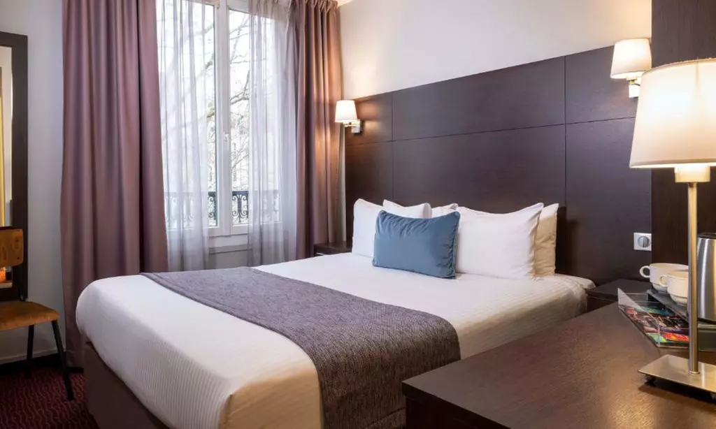 ✈ Parigi: Volo diretto più 7 notti in hotel