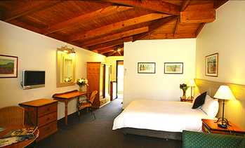 image for Hunter Valley: Vineyard Getaway