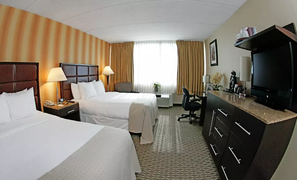 Stay at Edison Hotel & Conference Center in Edison, NJ - Second Medium