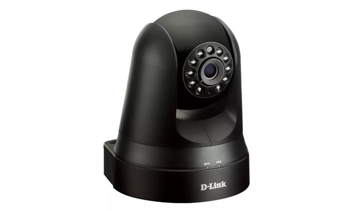 D-Link Pan & Tilt Day/Night Wireless Surveillance Camera - Second Medium