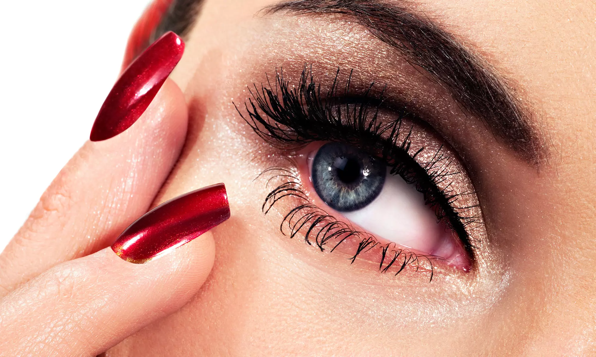 Eyelash Extensions at On The Avenue Spa  (Up to 80% Off). Four Options Available. - Primary Image