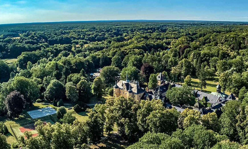 Image 17: Niederschlesien: Doppelzimmer mit Halbpension auf dem Schloss
