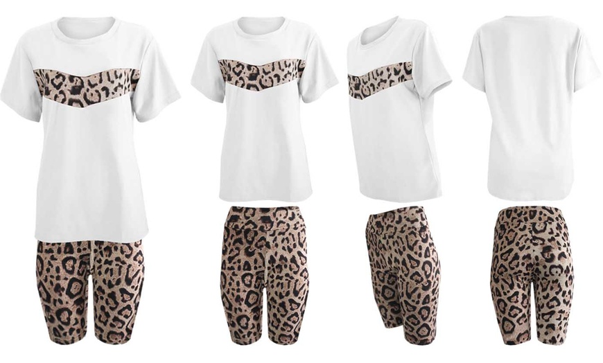 Image 7: Women's Snake or Leopard Print Shorts and T-Shirt Set
