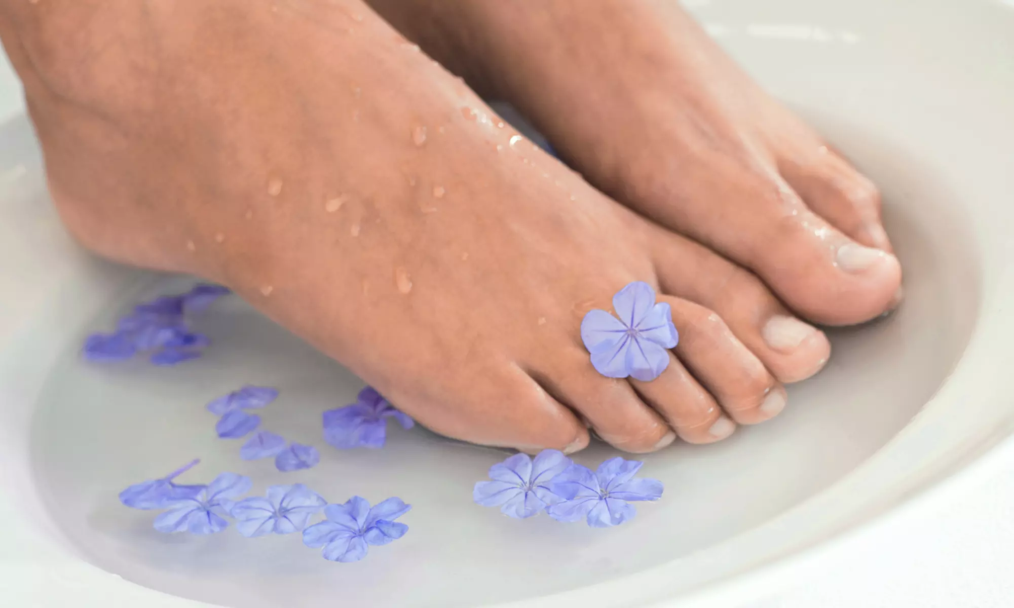 Experience Kendall Laser Spa's expert laser toenail fungus removal for up to 50% off with sessions for all 10 toes - Primary Image