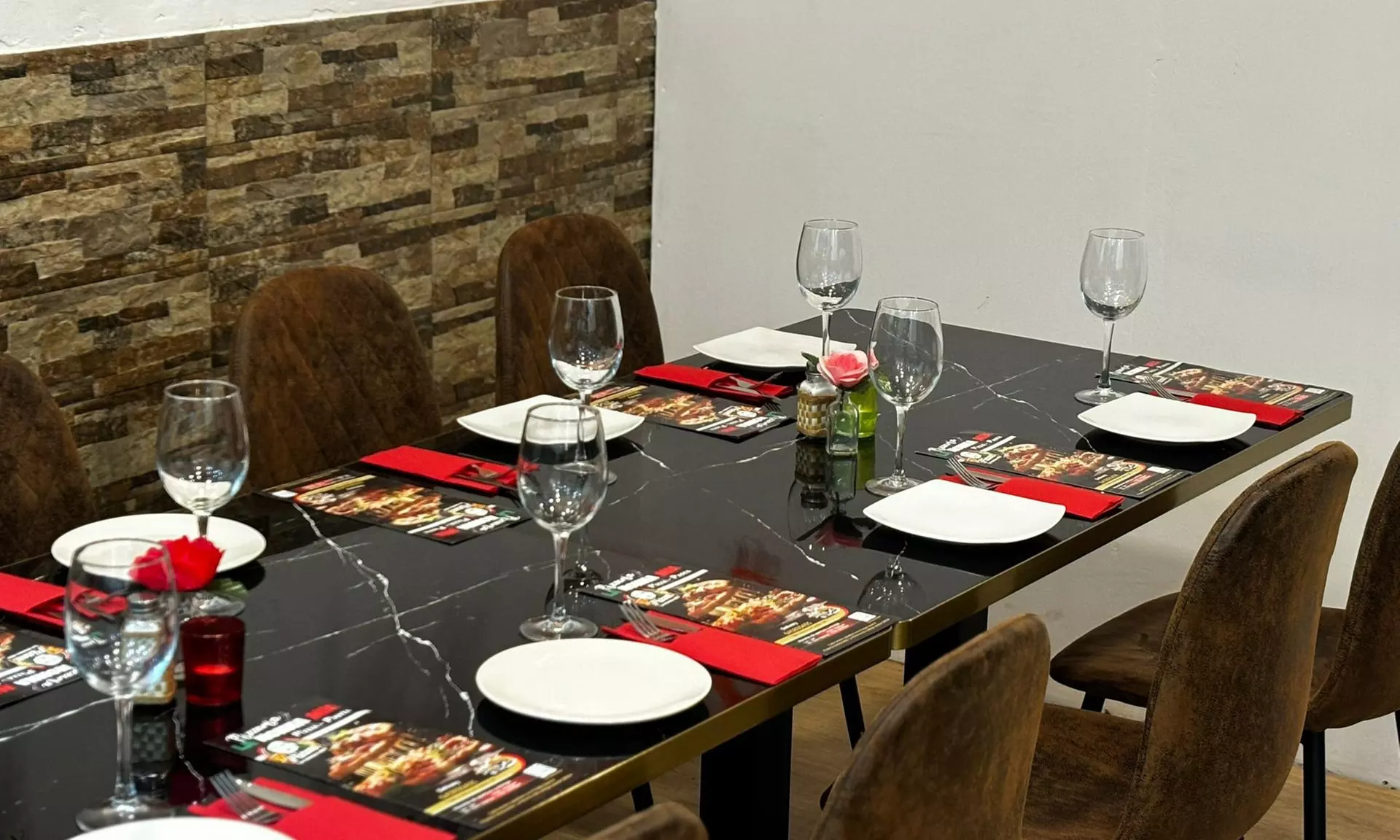 ¡Viaja a Italia sin salir de Madrid! Menú completo con recetas de La Nonna para 2 o 4 con hasta 59% de descuento - Primary Image