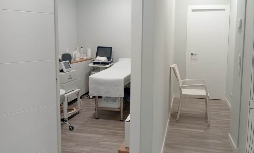 Image 6: Tratamiento remodelante y push-up en Maru Menéndez Estética