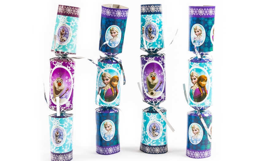 Image 2: Frozen Themed Christmas Crackers