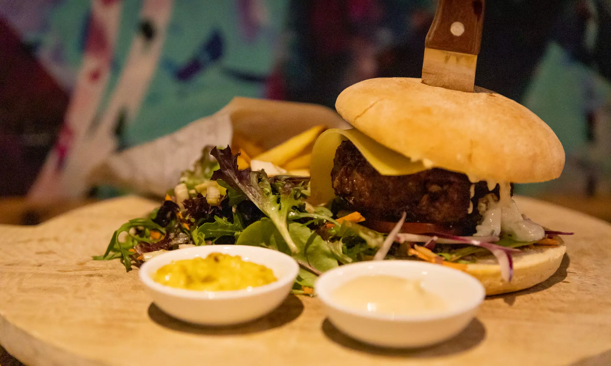 Burger met cocktail in Assen