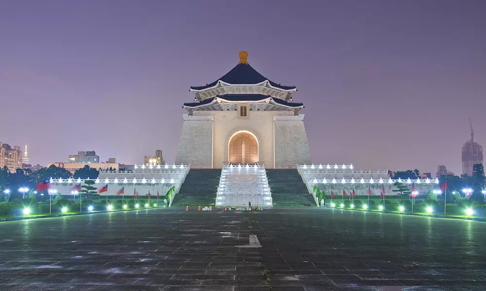 ✈ 10-Day Guided Taiwan Vacation with Air from Pacific Holidays