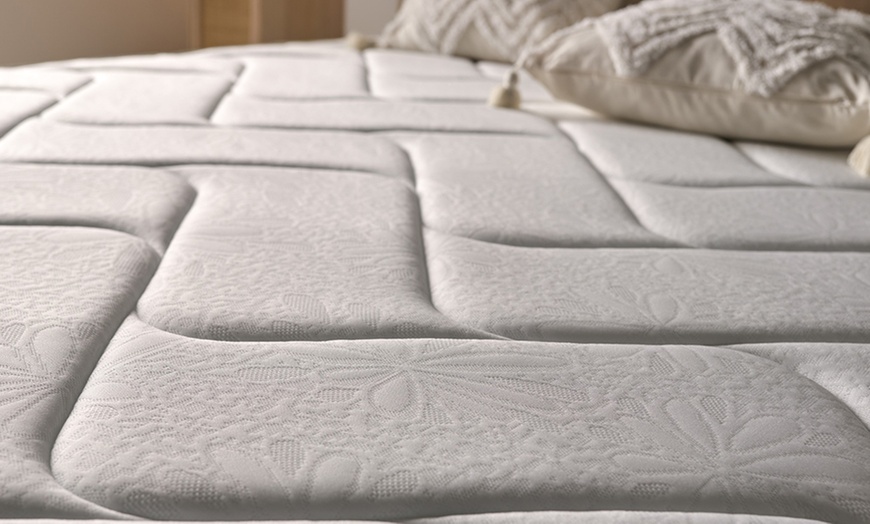 Image 4: VISCO LUXURY REAL BIO COMFORT MATTRESS 25CM