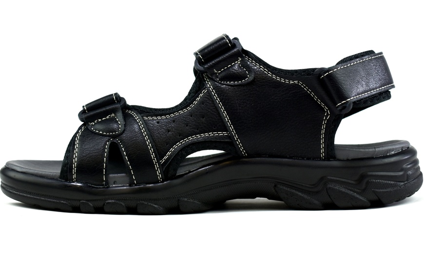 Image 12: Men's Lightweight Sandals