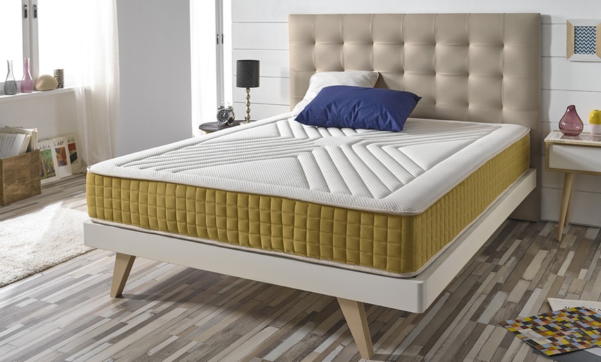 sports therapy memory foam mattress