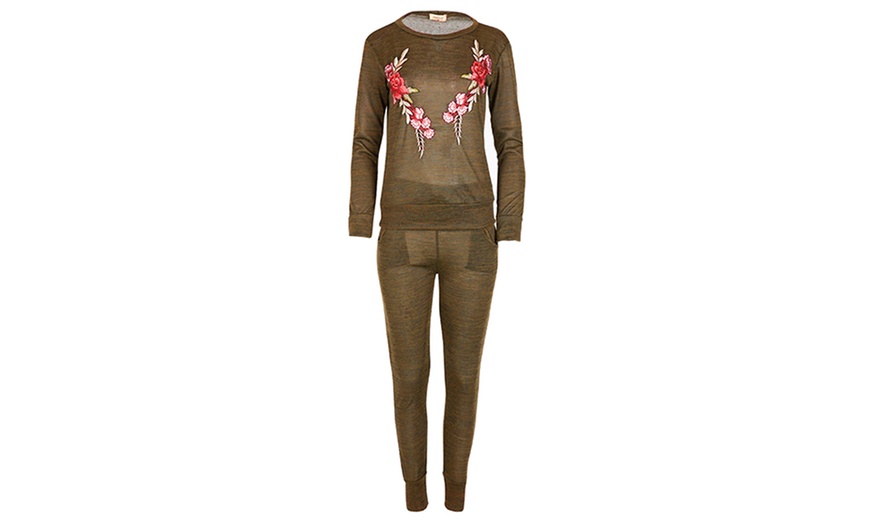 Image 3: Floral Embroidery Tracksuit