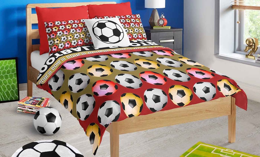 Image 2: Football Duvet Sets