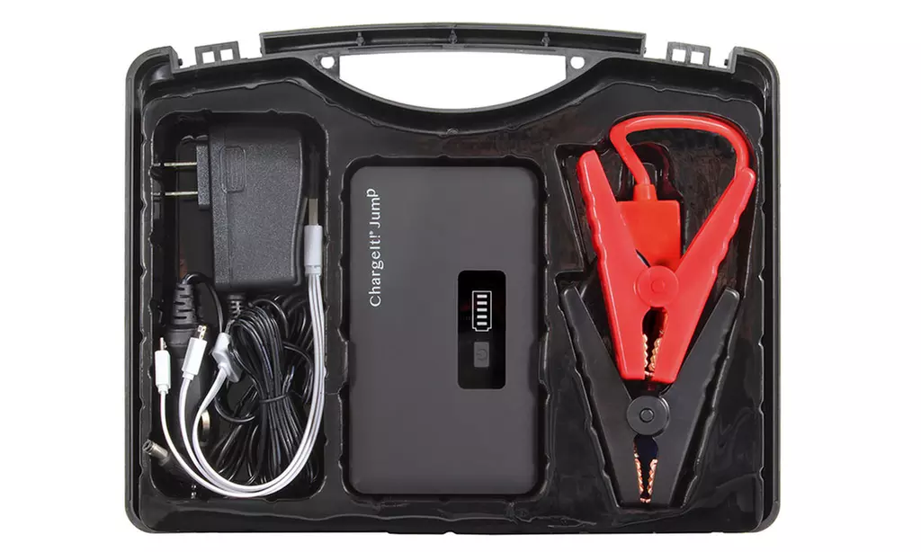 ChargeIt! Jump 7500mAh Portable Power Bank and Jump Starter for Cars and Smartphones - Primary Image