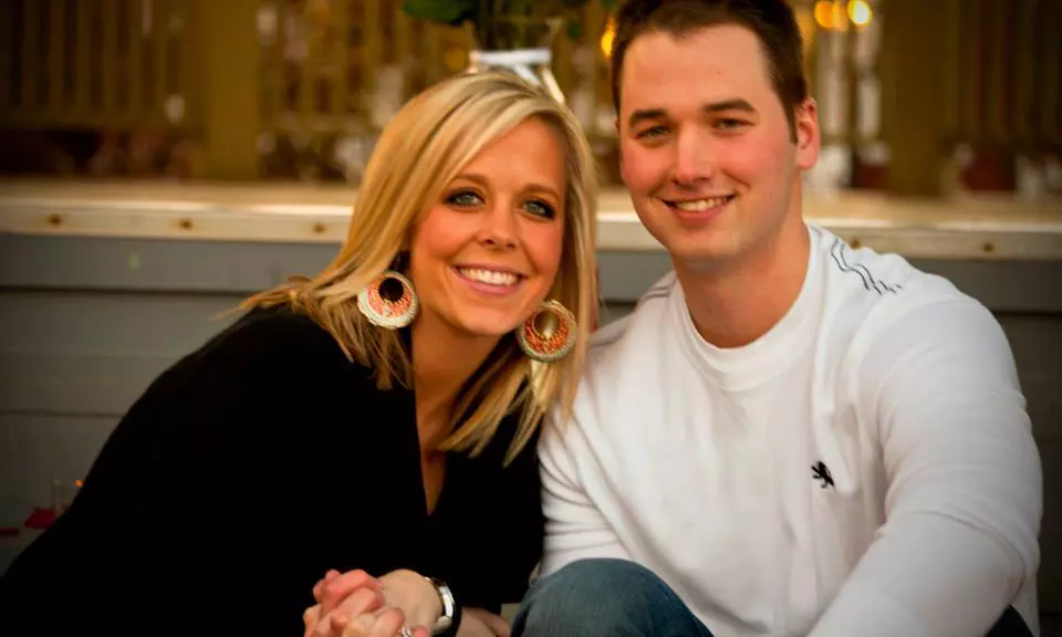 60-Minute Outdoor Photo-Shoot with Prints and Optional CD from Rythmic Visions Photography (Up to 76% Off) - Primary Image