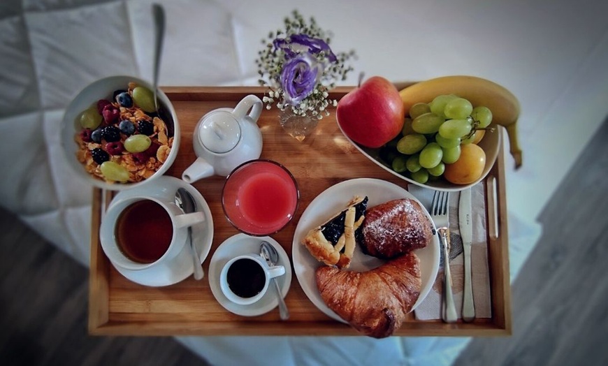 Image 6: Toscana: Soggiorno con Colazione o Cena, Idromassaggio e e-bike