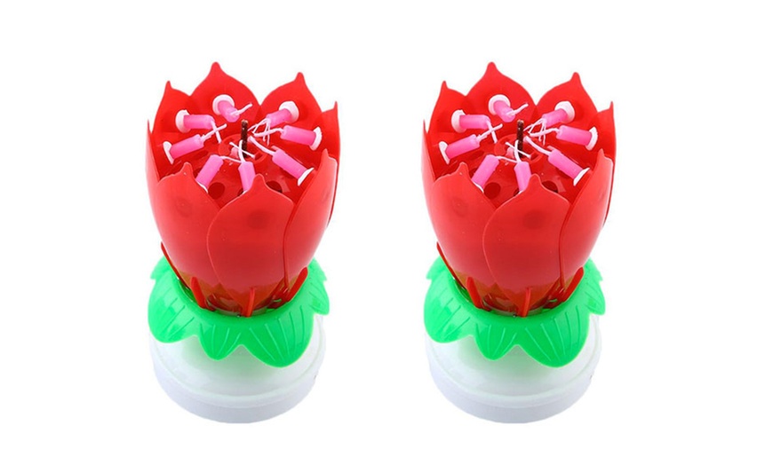 Image 11: Flower-Shaped Rotating Musical Birthday Candle