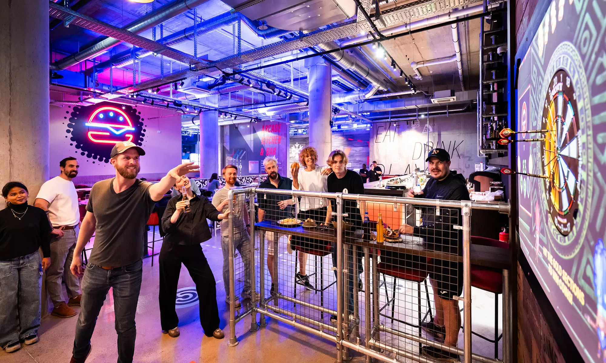 „Eat & Play“ für 2 Personen in Berlins 1. Arcade Kitchen & Bar