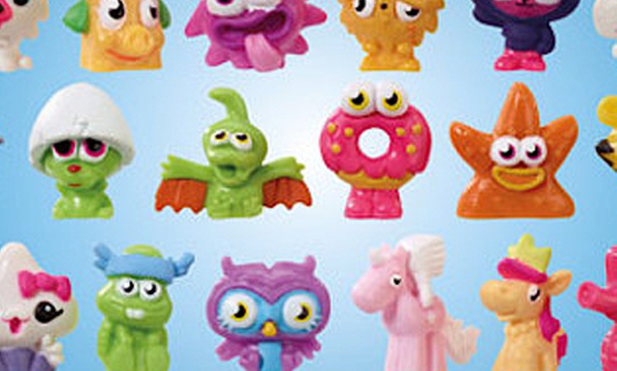 Image 4: Moshi Monsters Case and Models