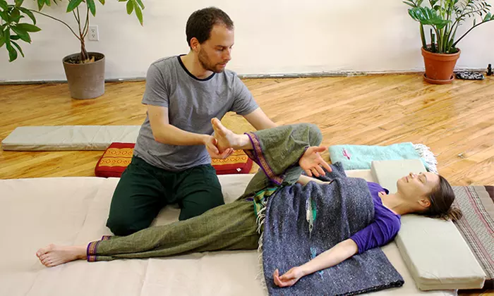 2.5-Hour or Four-Day Thai Massage Course at Still Light Centre (Up to 54% Off) - Primary Image
